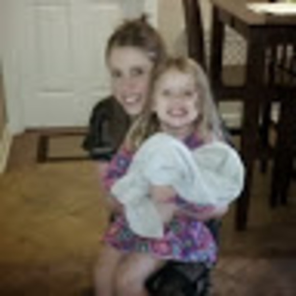 Meet your Posher, Melissa - Picture 1 of 1